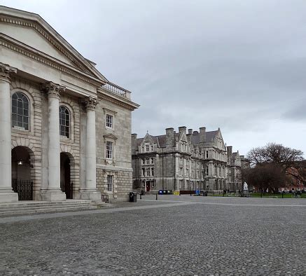 historic buildings in dublin.